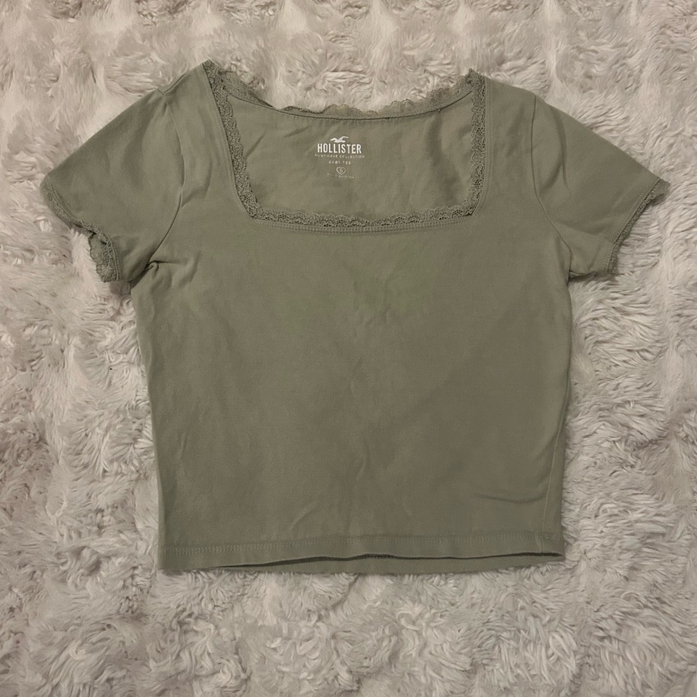 Hollister Baby Tee Lace Trim